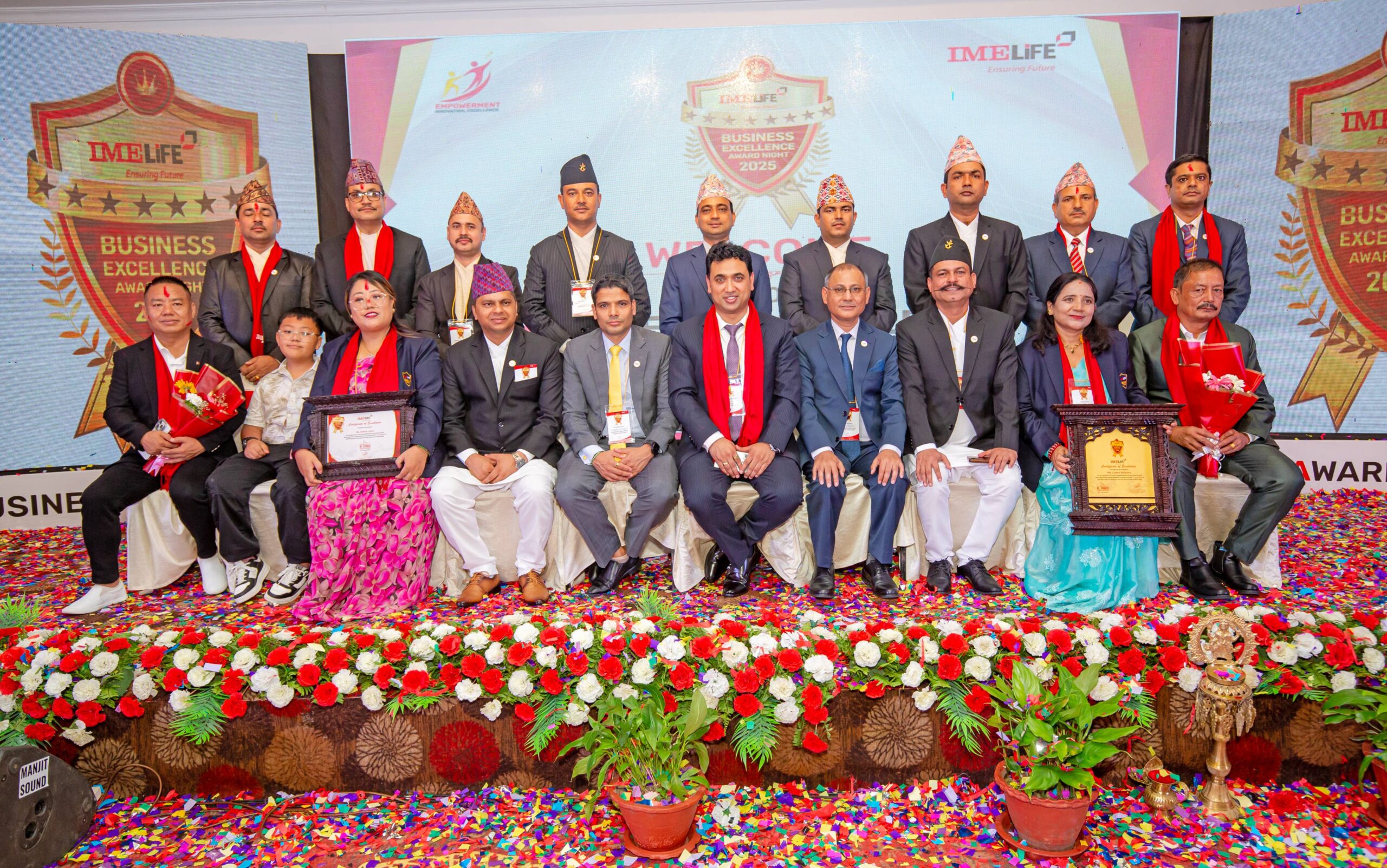 आईएमई लाइफको ‘बिजनेस एक्सिलेन्स अवार्ड नाइट’, उत्कृष्ट काम गर्ने अभिकर्ता सम्मानित